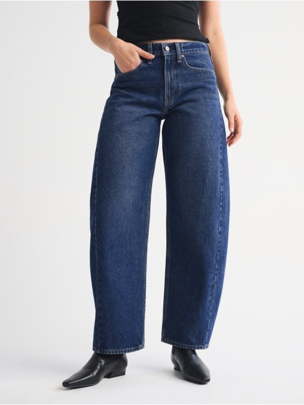 Abercrombie Mid-Rise Barrel  28 short